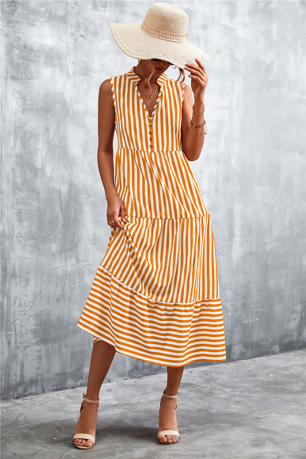 Damen Maxikleid mit gestreiftem Design, durchgehendem Knopfverschluss und voluminösem Saum