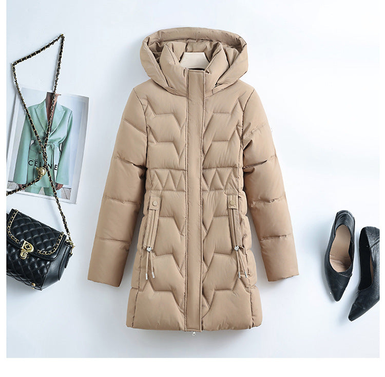 Damen nan mittellanger Steppmantel mit Kapuze, taillierendem Kordelzug und geometrischer Ziersteppung Shop Nory