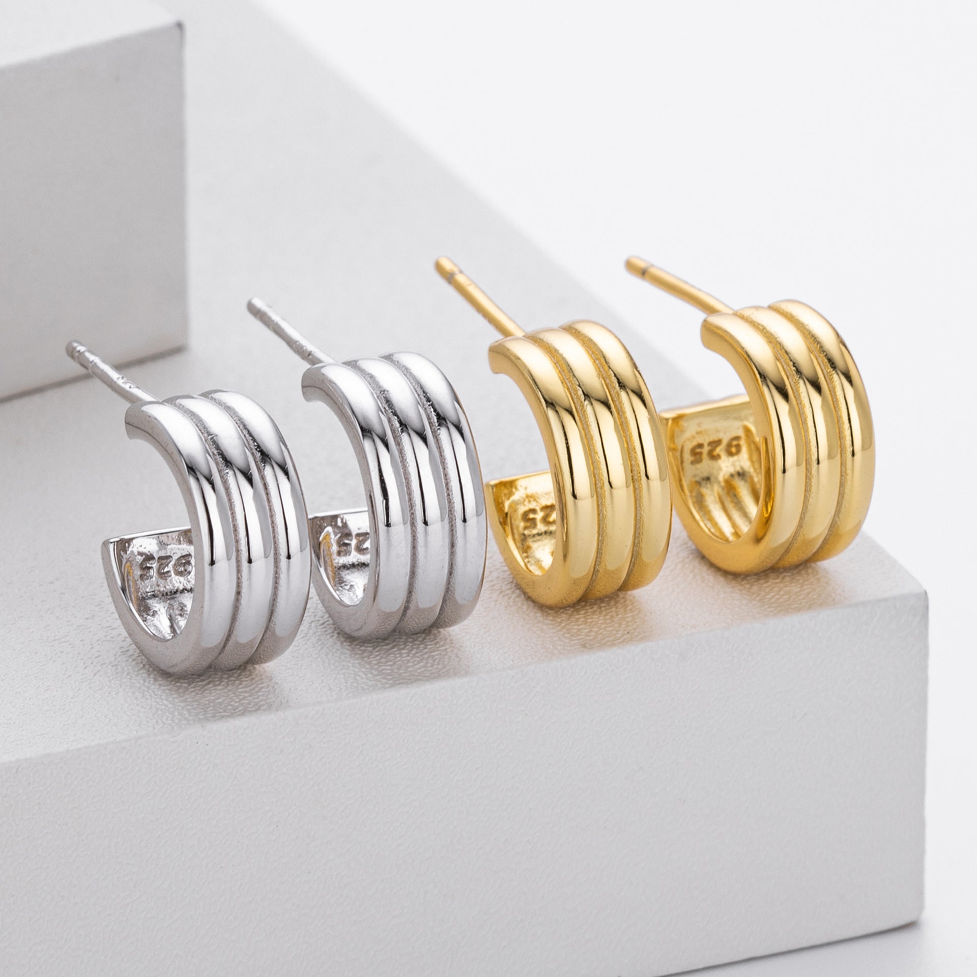 Damen Creolenohrringe mit elegantem, mehrreihigem Design aus hochwertigem 925 Sterling Silber Shop Nory