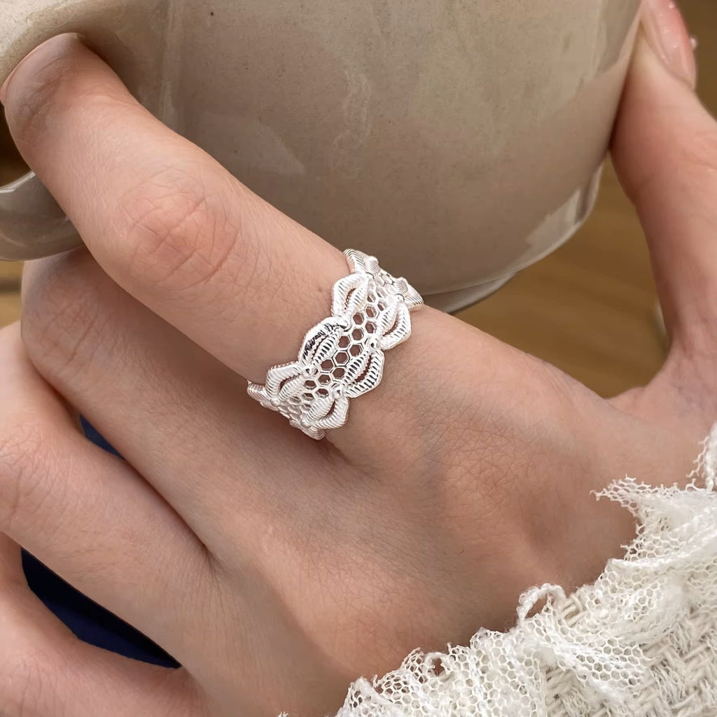 Damen Ring mit aufwändiger Spitzenstruktur Shop Nory