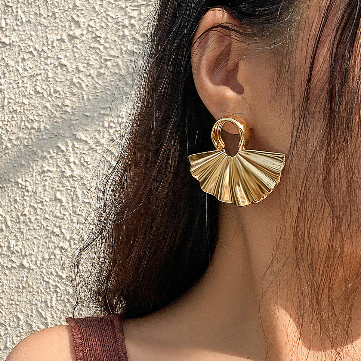 Damen Statement-Ohrstecker im eleganten Blüten Design