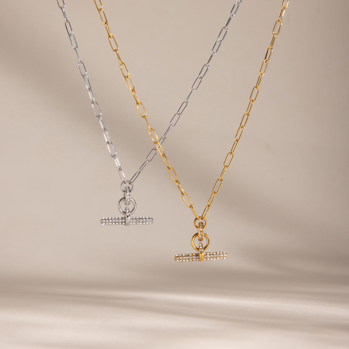 Damen Halskette mit elegantem Anhänger und wasserfestem Design Shop Nory