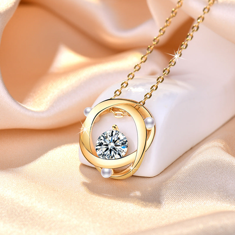 Damen Halskette mit funkelndem Zirkonia-Anhänger und stilvollem Golddesign Shop Nory