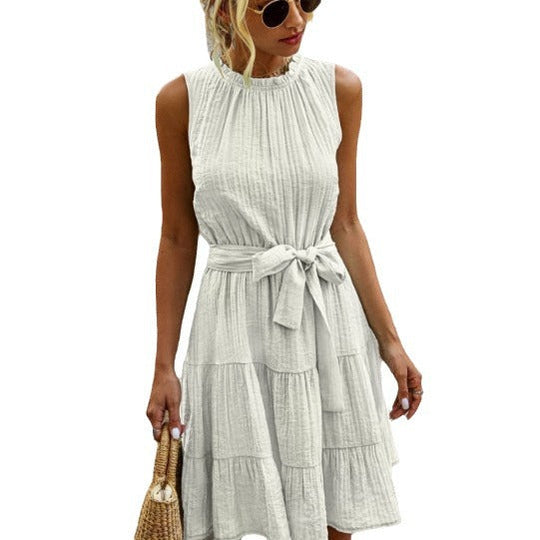 Damen luftiges Sommerkleid mit tailliertem Bund und Rüschendetails