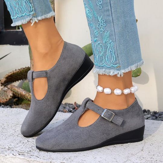 Damen Komfortable Mary-Jane-Ballerinas aus Velours mit verstellbarem Schnallenriemen und gepolstertem Fußbett Shop Nory