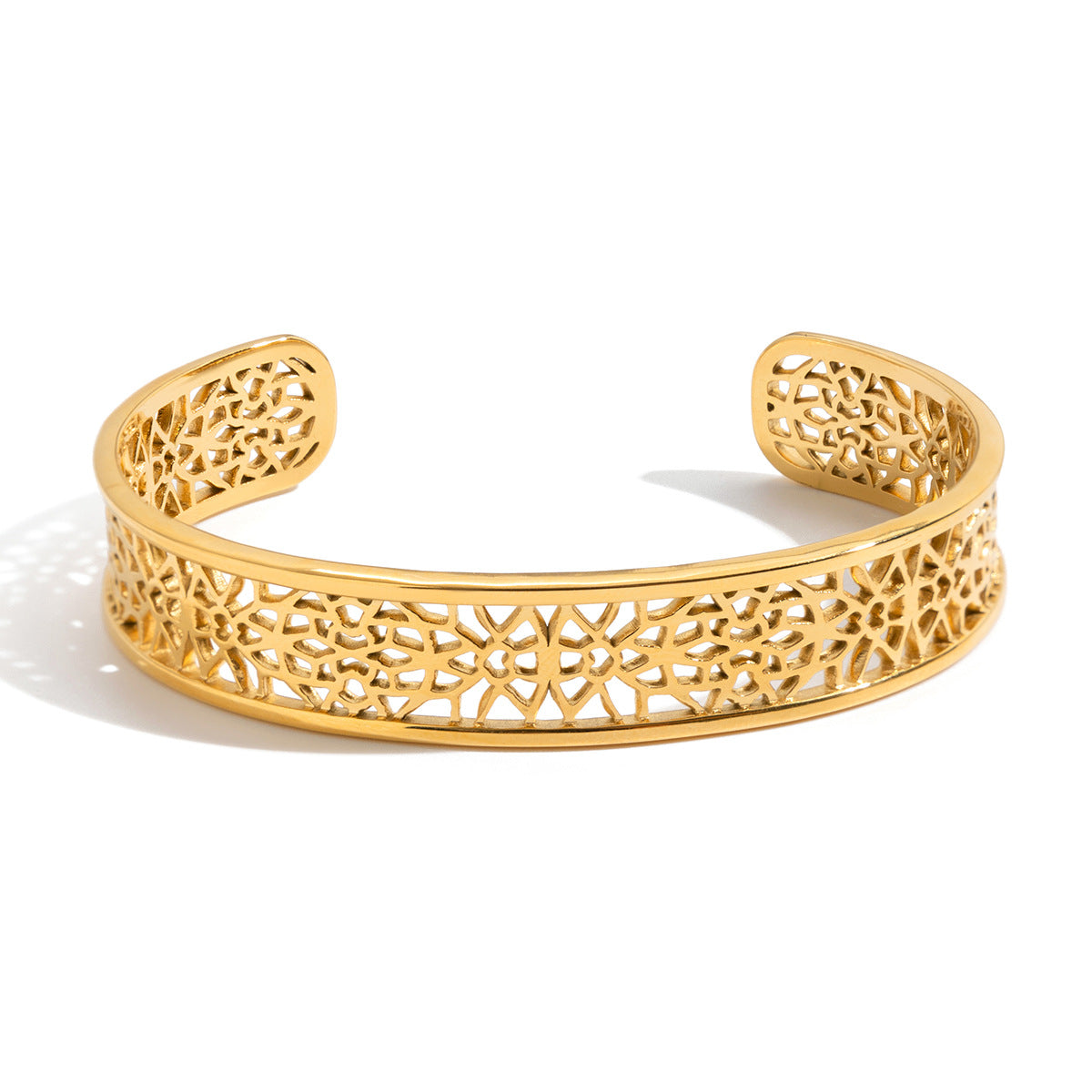 Damen Offenes Armreif mit kunstvollem Lattice-Design aus hypoallergenem Edelstahl Shop Nory