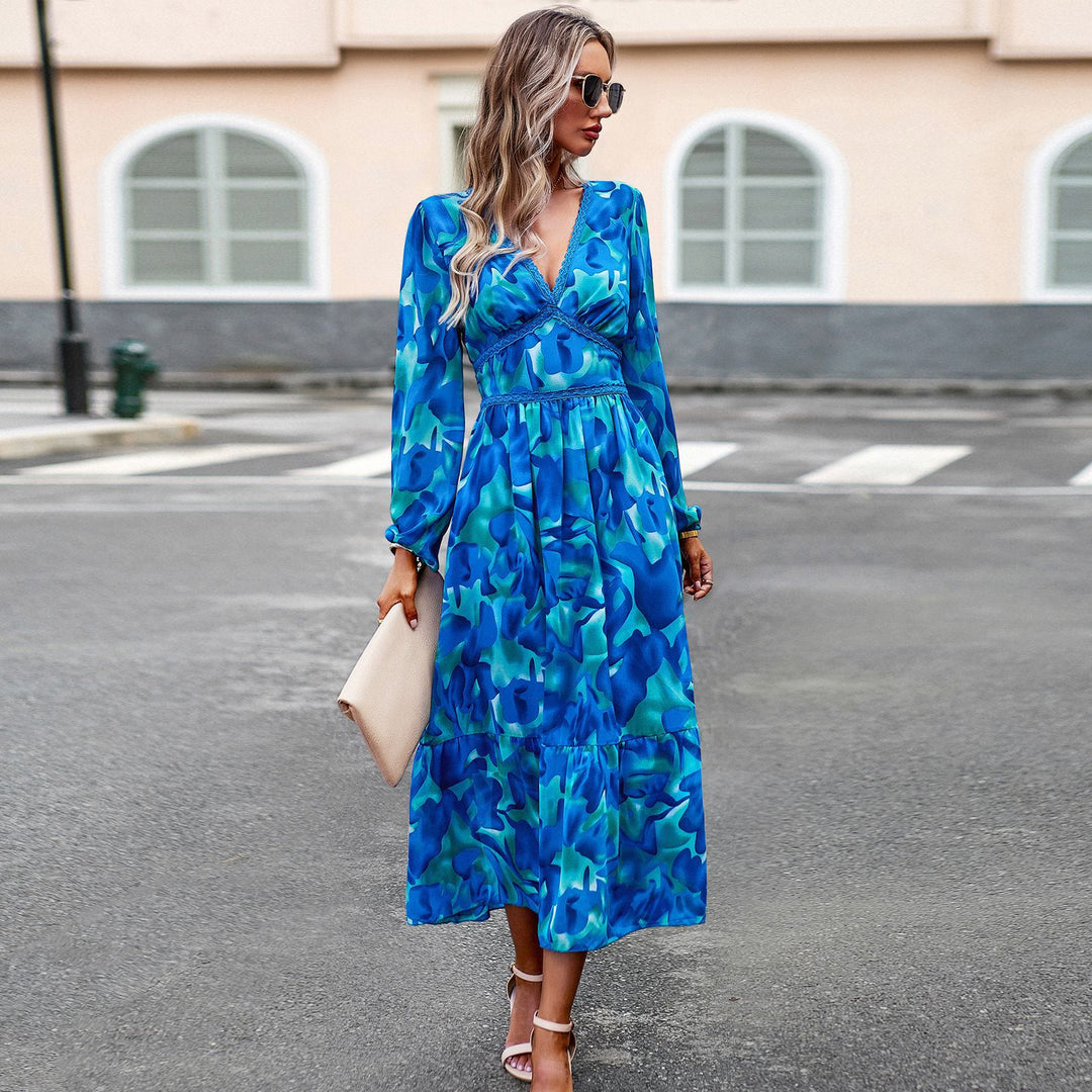 Damen nan fließendes Maxikleid mit V-Ausschnitt, geraffter Empire‑Taille und Stufenrock Shop Nory