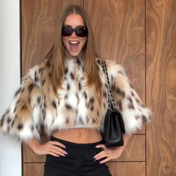 Damen Kurz geschnittener Kunstfell‑Bolero mit Leopardenmuster und voluminösen dreiviertel‑Ärmeln Shop Nory