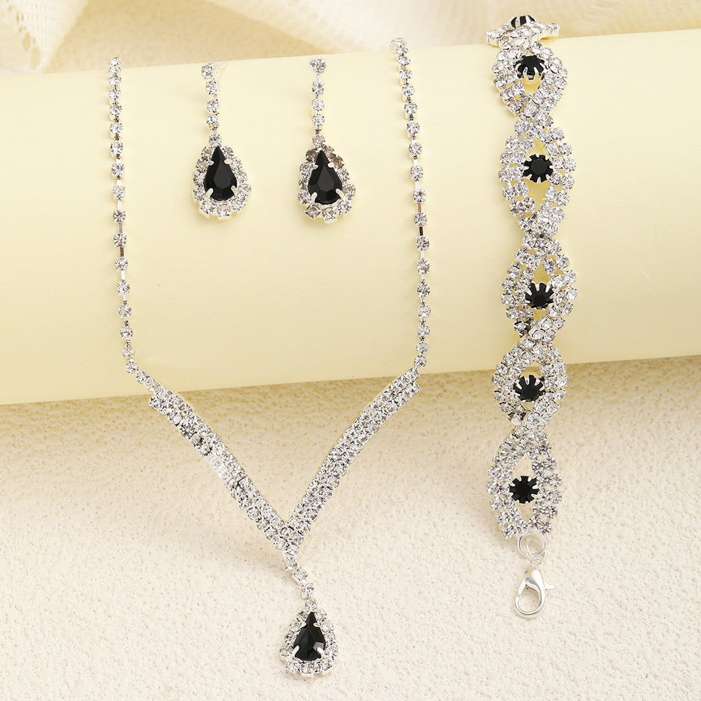 Damen Schmuckset mit stilvollem Anhänger und eleganten Ohrringen Shop Nory