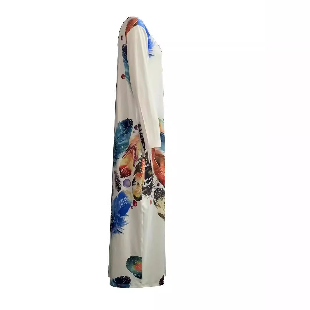 Damen Fließendes Maxikleid mit auffälligem Federmotiv, tiefem Rundhalsausschnitt und Seitentaschen Shop Nory