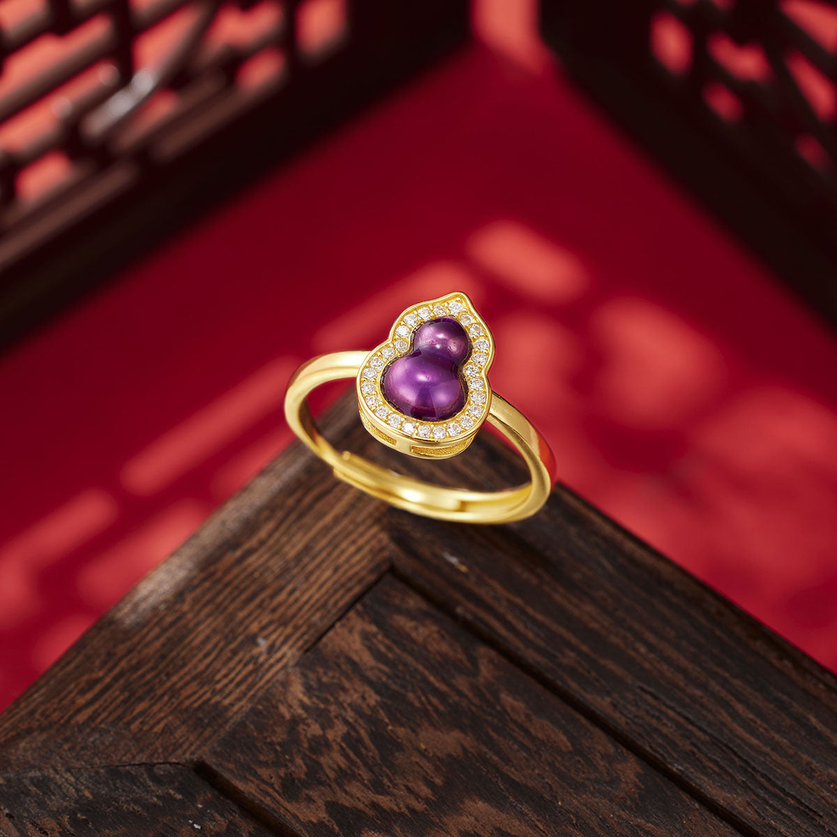 Damen Ring mit kunstvollem Herzdesign und funkelndem Zirkonia Shop Nory