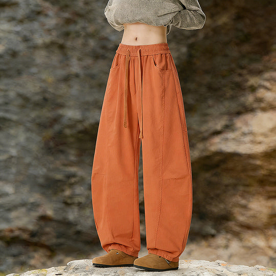 Damen Oversize Cargo-Hose aus Baumwollmix mit hohem Elastikbund und Beinbündchen Shop Nory