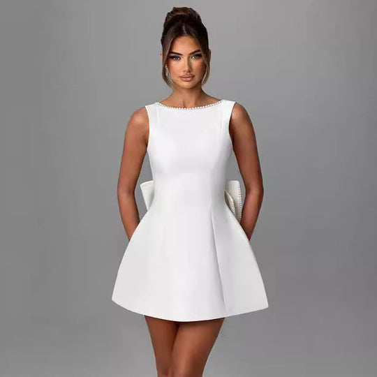Damen Elegantes skulpturales Minikleid mit Perlenverzierung