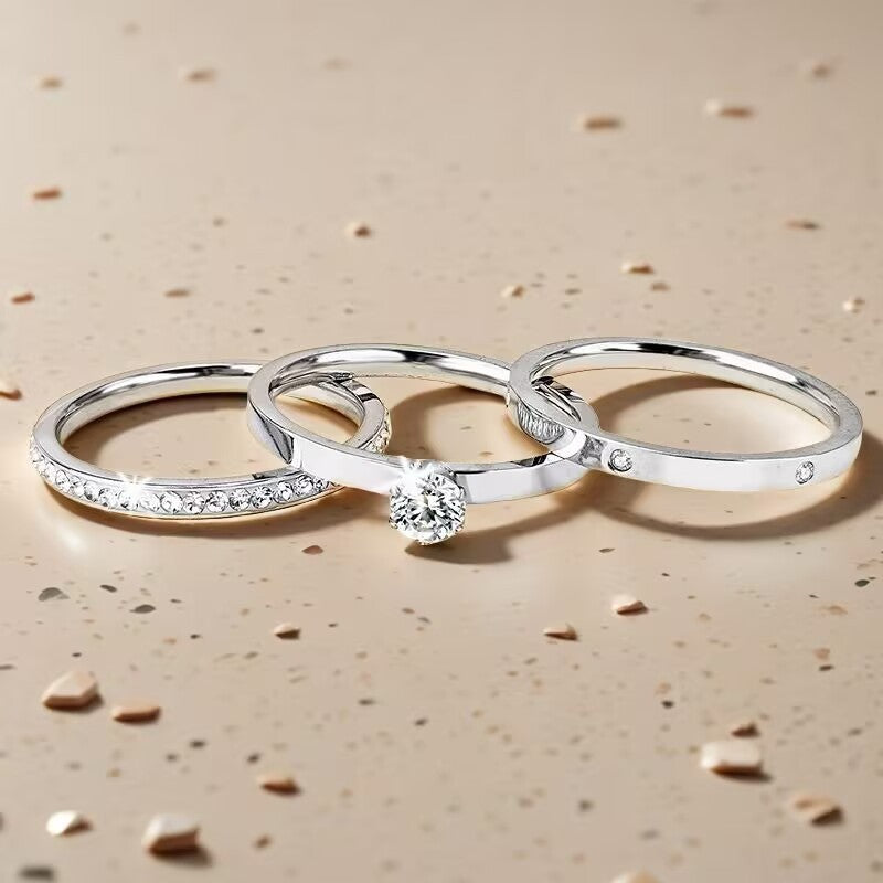 Damen Ring mit funkelndem Zirkonia-Besatz und elegantem Goldfinish Shop Nory