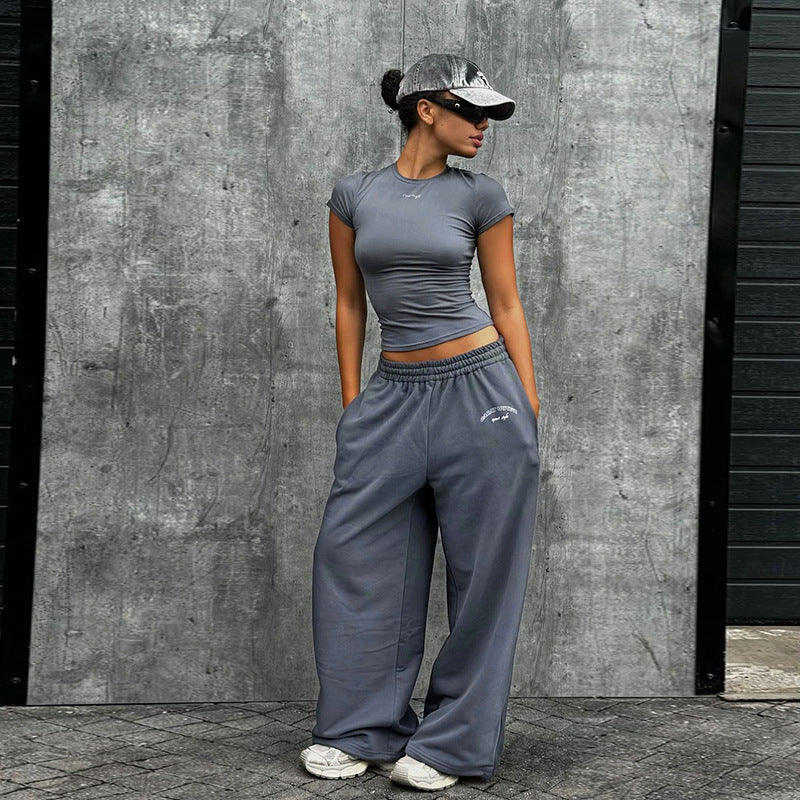 Damen Sportliches Set mit Figurbetontem Oberteil und weitem Hosen