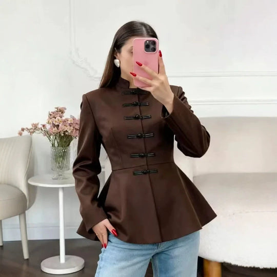 Damen Taillierte Peplum-Jacke mit Stehkragen und dekorativen Knebelverschlüssen Shop Nory