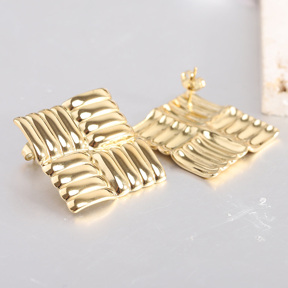 Damen Ohrringe im modernen, skulpturalen Design Shop Nory