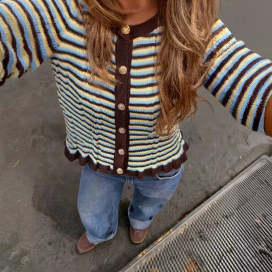 Damen Gerippte Kurzcardigan mit Rüschenbündchen & Statement‑Knöpfen Shop Nory