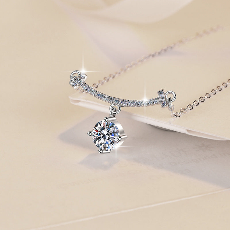 Damen elegante Halskette mit funkelndem Kristallanhänger Shop Nory