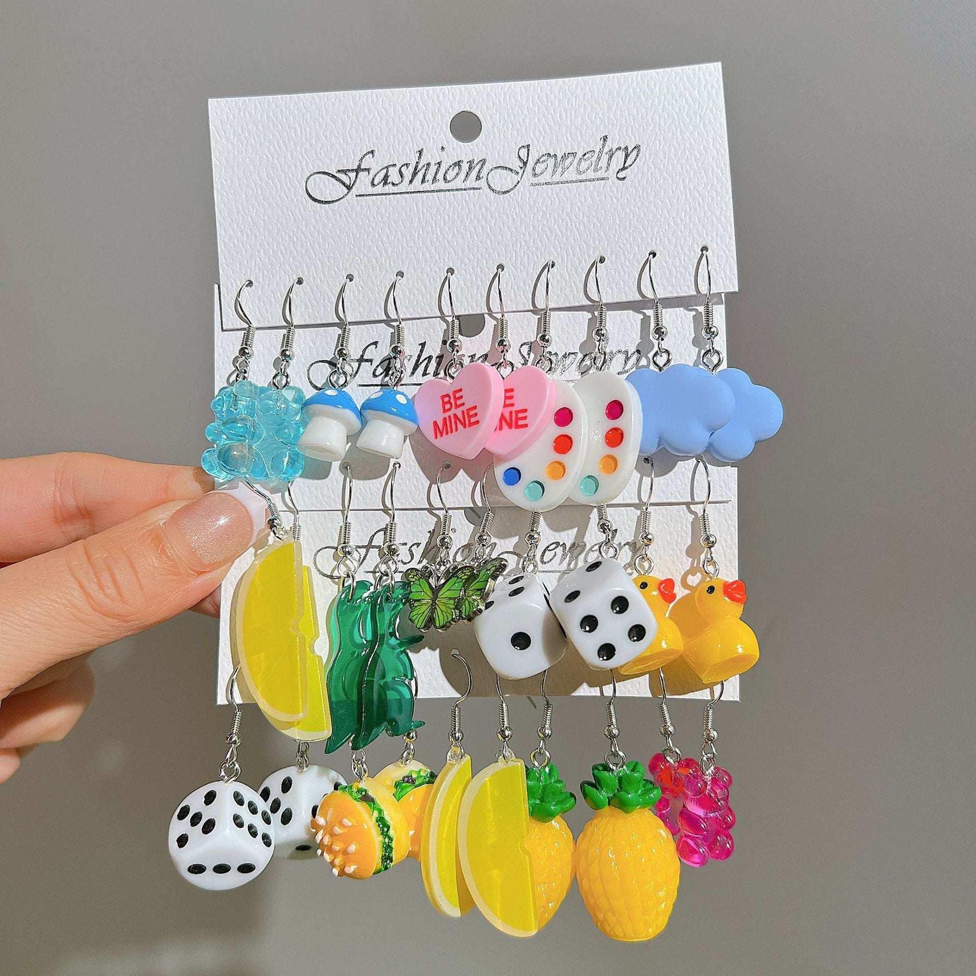 Damen Ohrringe mit verspielten Erdbeer- und Wolkenmotiven Shop Nory