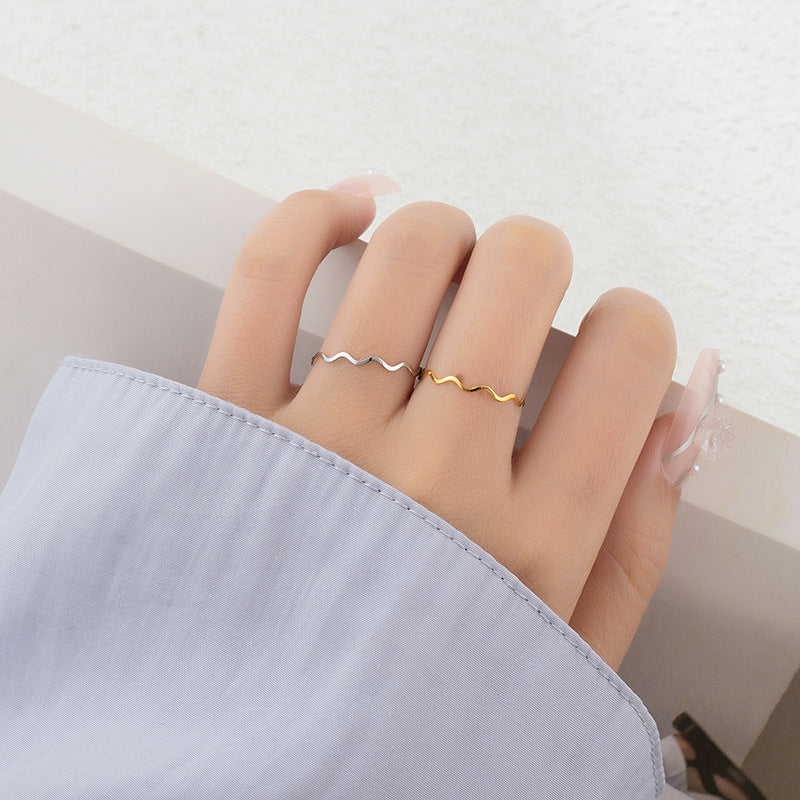 Damen Wellenförmiger Ring aus hochwertigem Metall Shop Nory