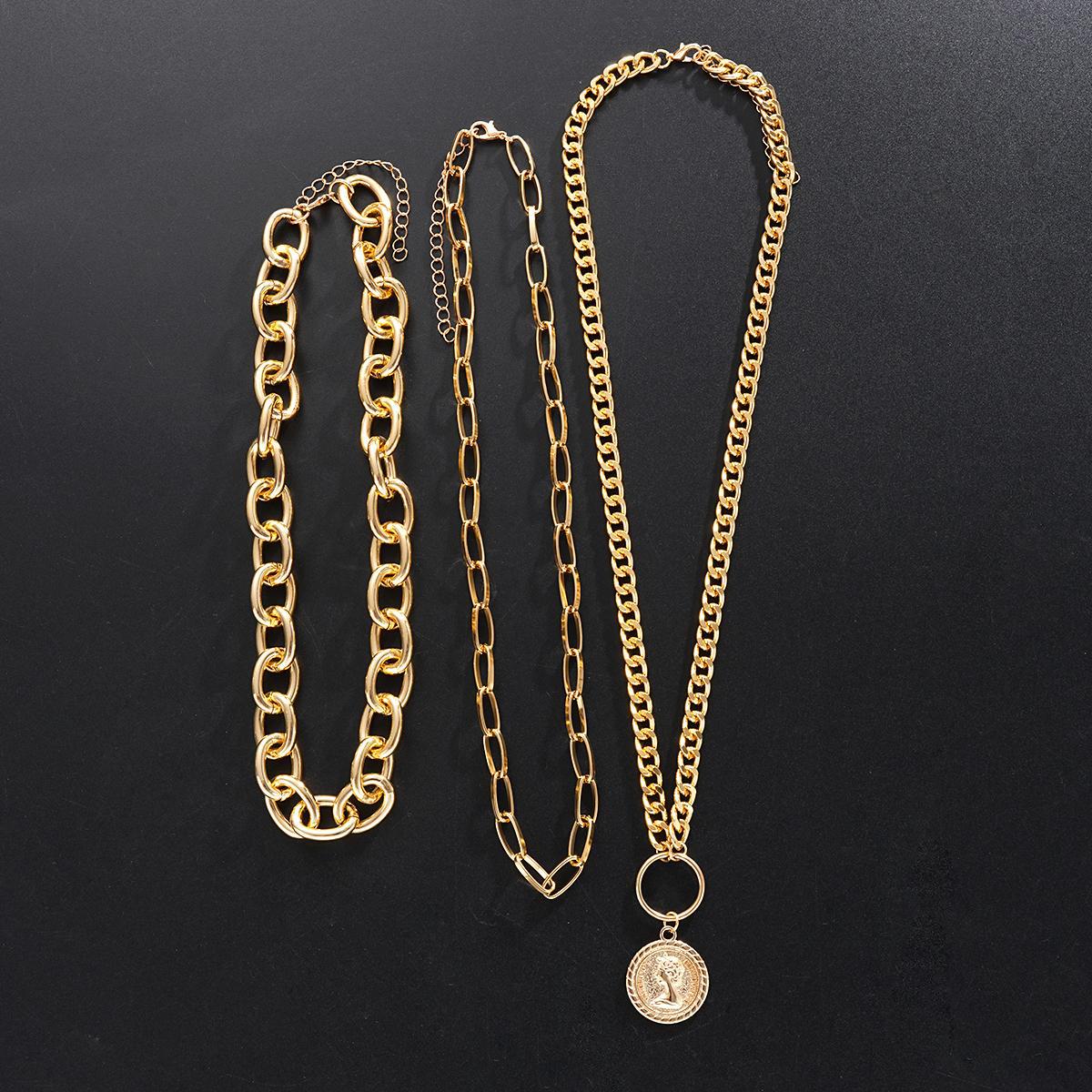 Damen Halskette mit mehrlagigem Kettendesign und hochwertigem Medaillon Shop Nory