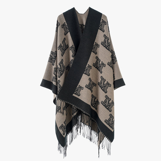 Damen Jacquardponcho mit Monogramm-Allover und Fransensaum Shop Nory