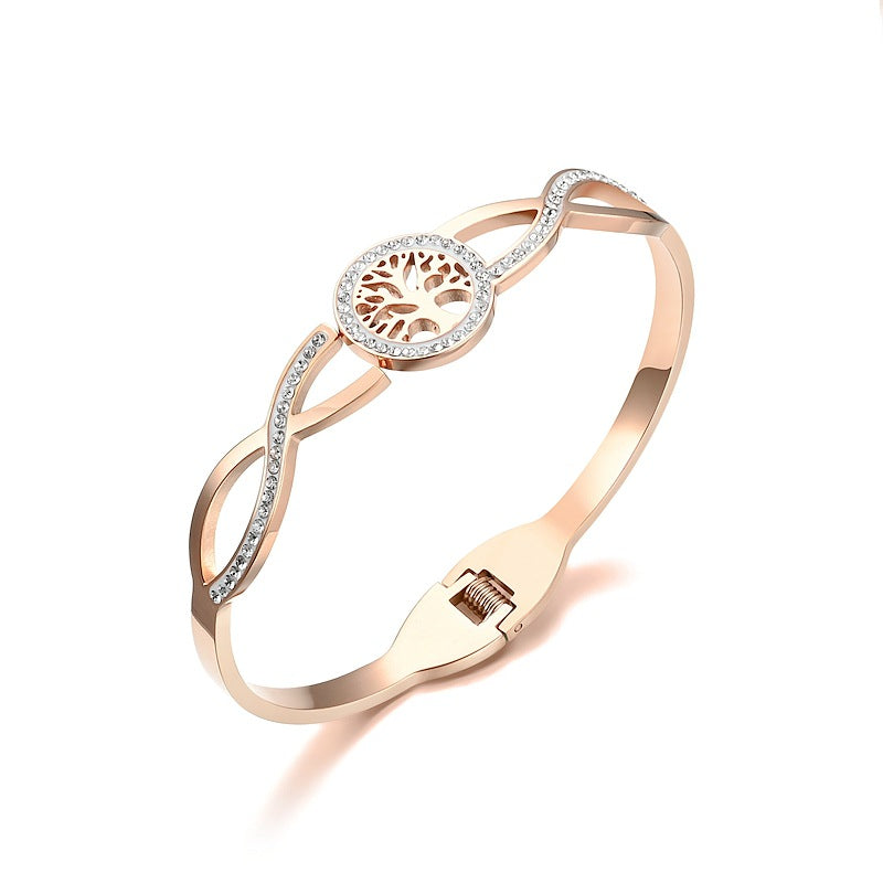 Damen Armreif mit elegantem Baumdesign und funkelnden Kristallakzenten Shop Nory