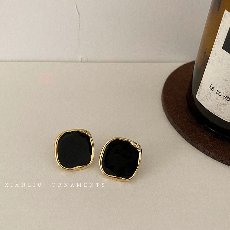 Damen Ohrringe mit einzigartigem geometrischem Design und elegantem goldenen Rand Shop Nory