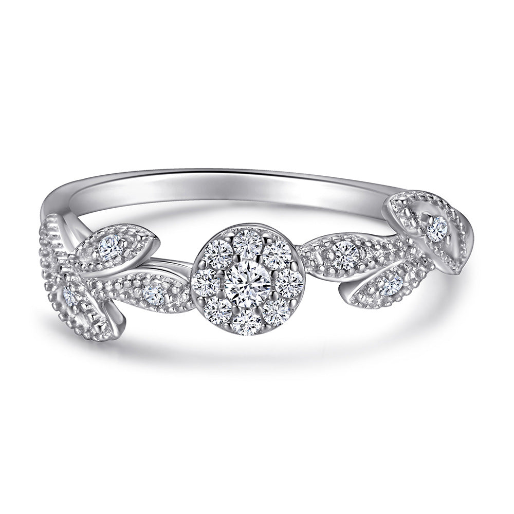 Damen Ring mit floralen Elementen und funkelndem Zirkonia-Besatz Shop Nory