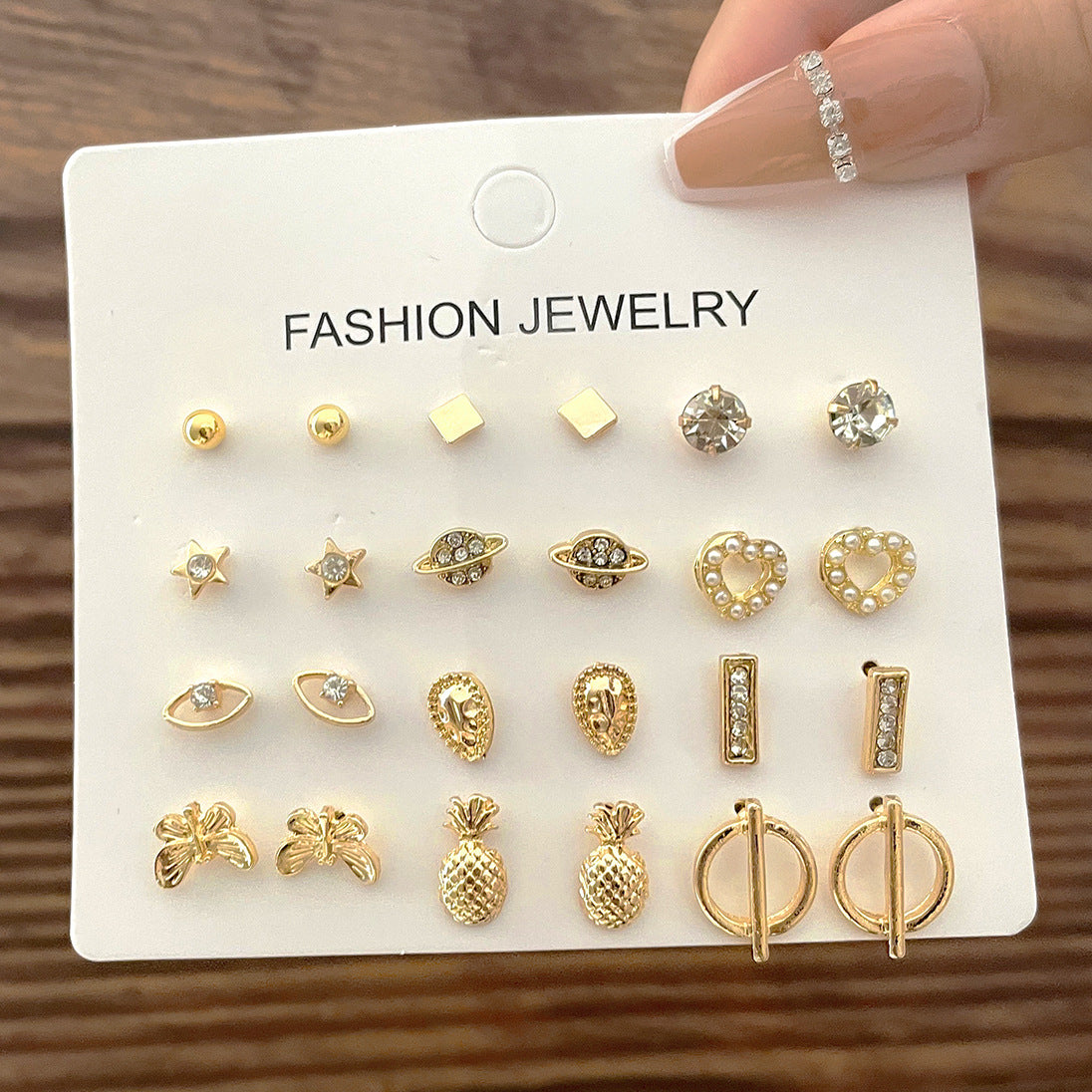 Damen Ohrringe Set mit verschiedenen verspielten Designs Shop Nory