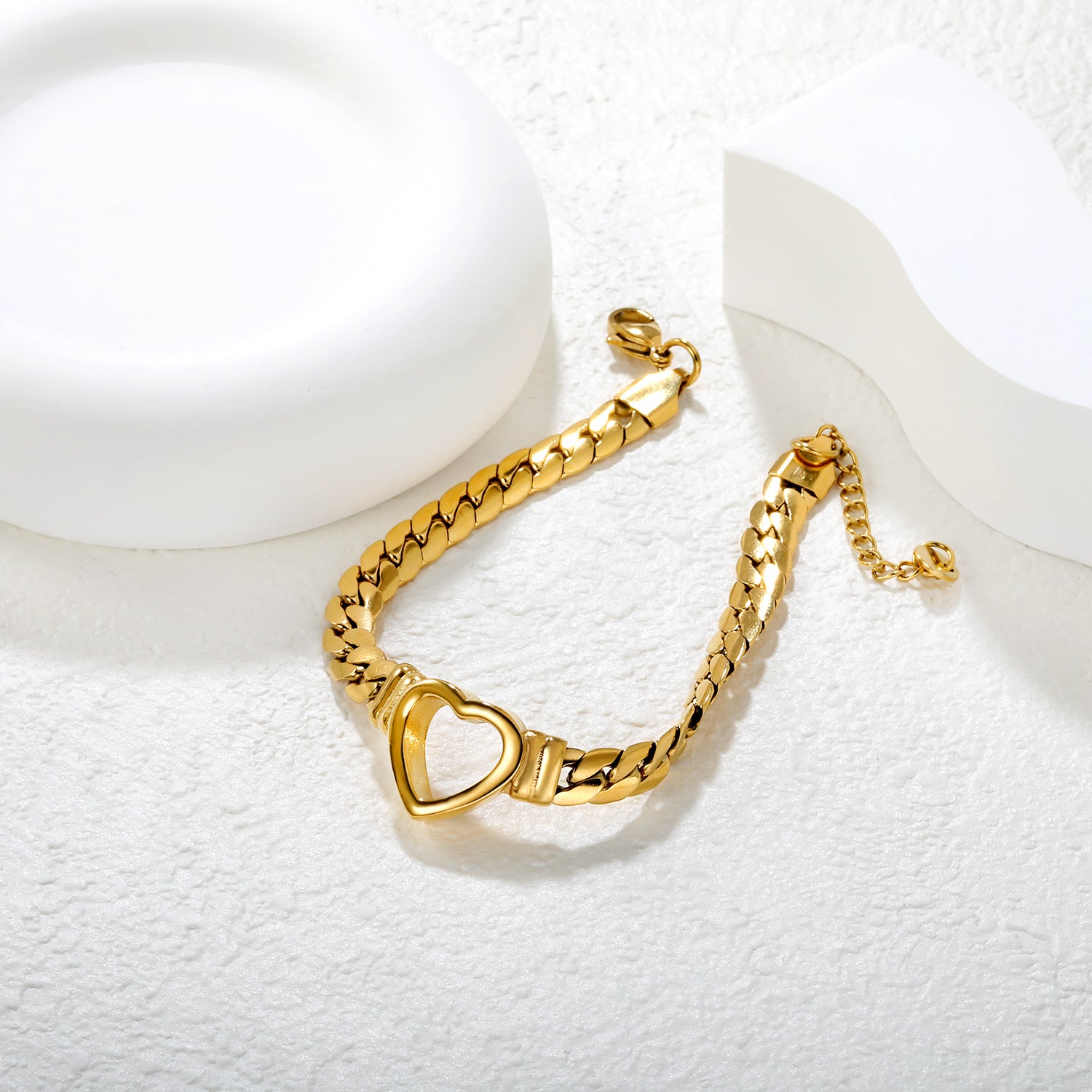 Damen Armband mit Herzanhänger und luxuriösem Gliederdesign Shop Nory