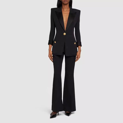 Damen Taillierter Smoking‑Blazer mit Satin‑Schalkragen und dekorativen Medaillonknöpfen Shop Nory