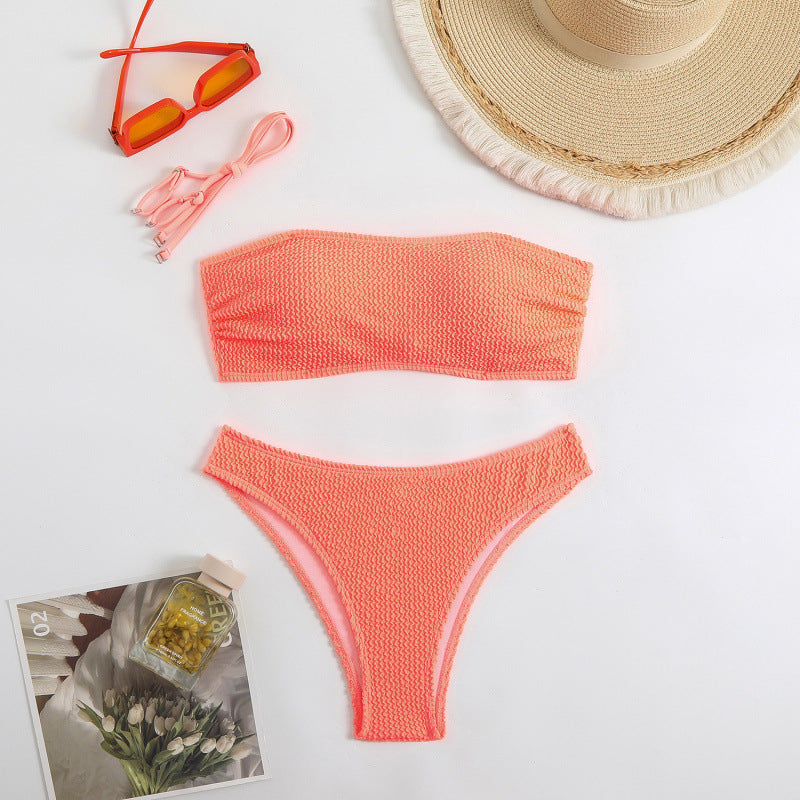 Damen Bandeau-Bikini mit hohem Beinausschnitt und strukturierter Textur