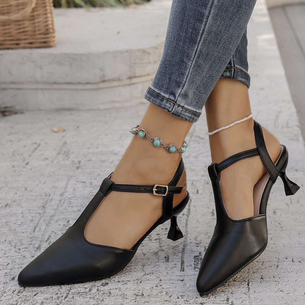 Damen Slingback-Pumps mit eleganter Spitze und komfortablem Blockabsatz