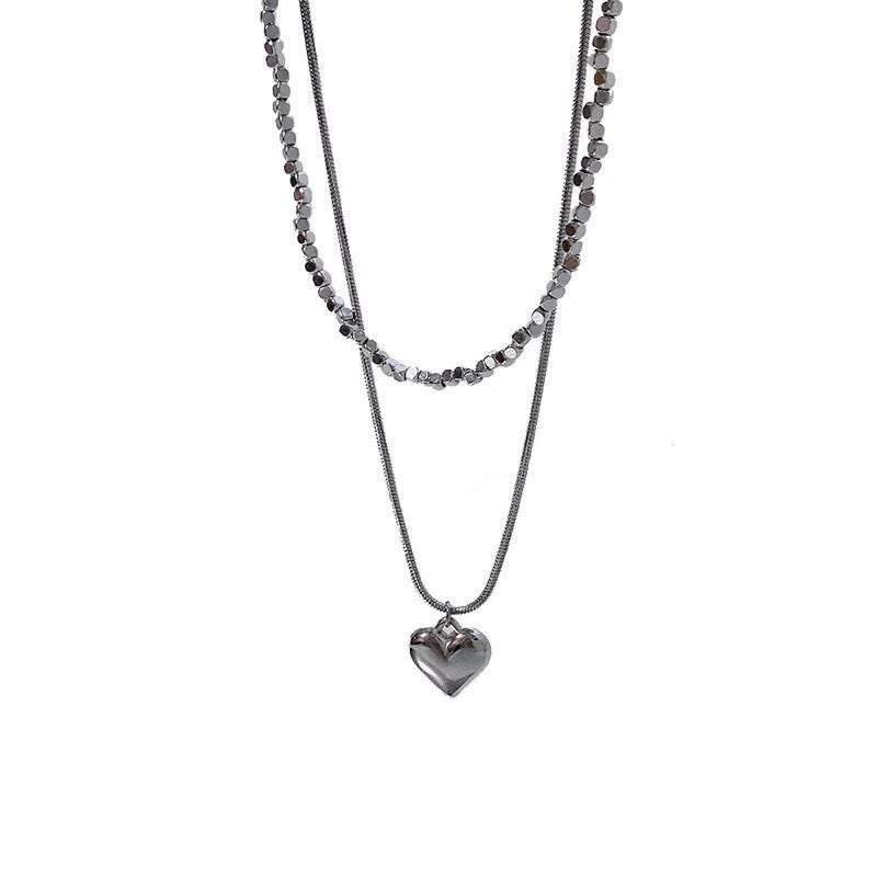 Damen Halskette mit herzförmigem Anhänger und modernem Gliederdesign Shop Nory