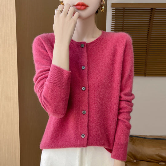Damen Kuscheliger Kurzcardigan aus Mohair‑Mix mit feiner Schurwollstruktur und Perlmuttknopfleiste Shop Nory