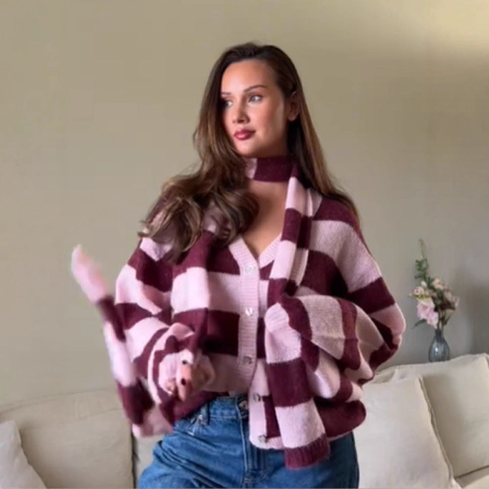 Damen Oversize Strickcardigan-Set mit Blockstreifen, Knopfleiste und passendem Schal Shop Nory