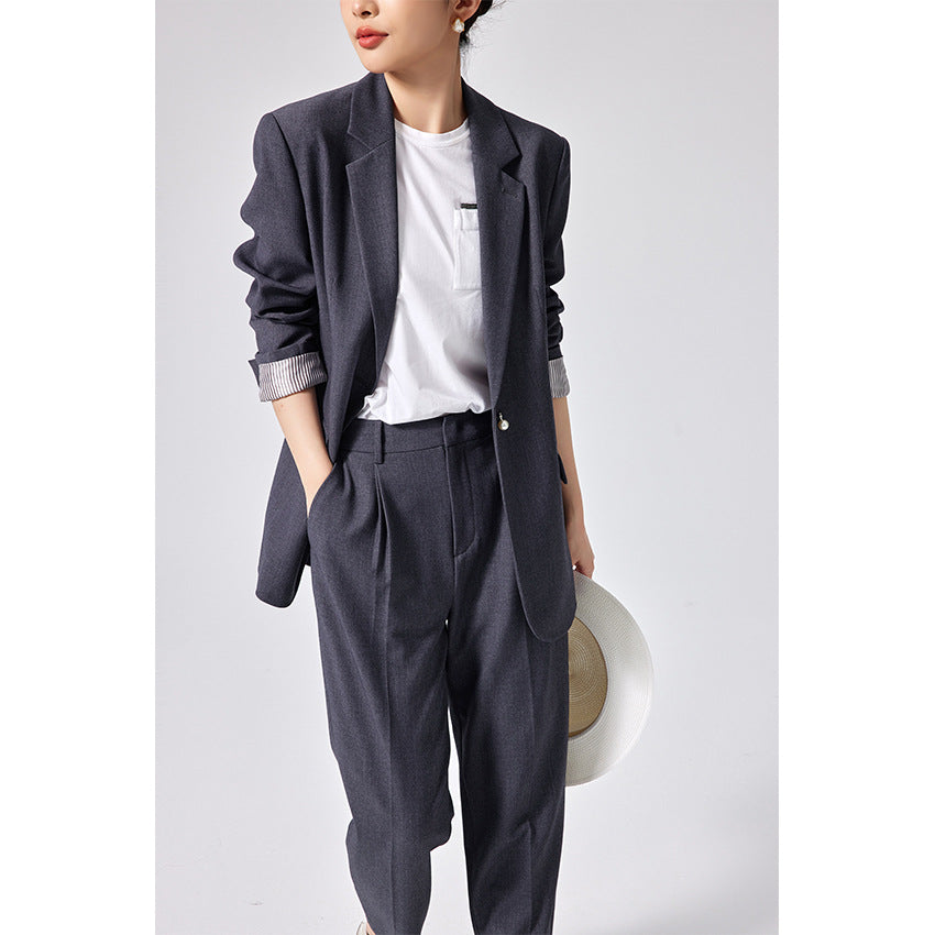 Damen Legeres Tailoring-Set mit Longline-Blazer und hochtaillierter Bundfaltenhose Shop Nory