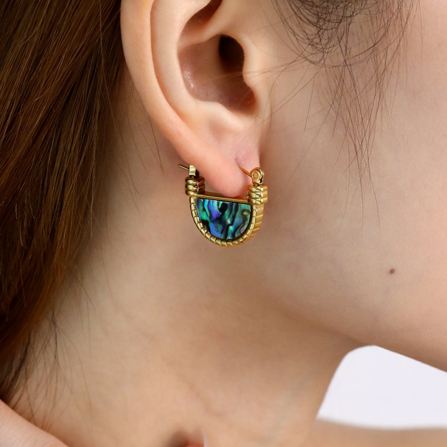 Damen Hängende Creolen mit buntem Muschel-Design und eleganter Goldbeschichtung Shop Nory