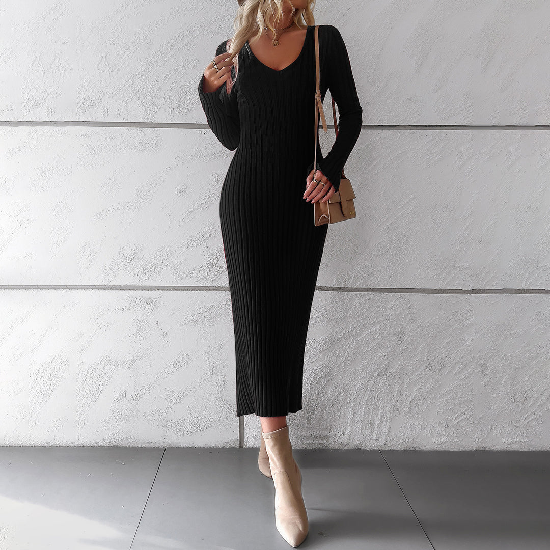 Damen nan tailliertes Rippstrick-Midikleid mit tiefem V-Ausschnitt, figurformender Nahtführung und langen Ärmeln Shop Nory