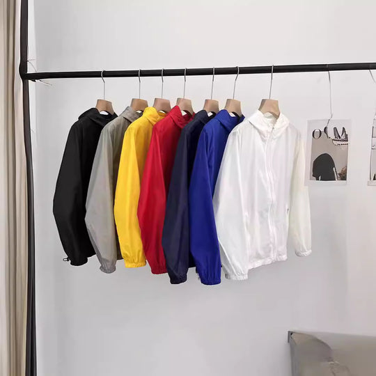 Damen Leichte Übergangsjacke mit Kapuze und Reißverschluss Shop Nory