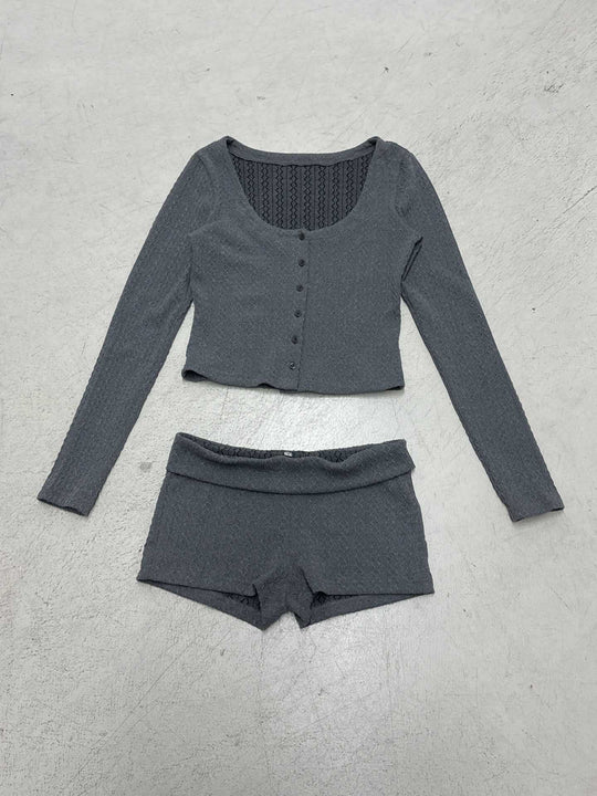Damen nan geripptes Lounge-Set mit U-Ausschnitt Cropped-Cardigan und Highwaist-Shorts Shop Nory