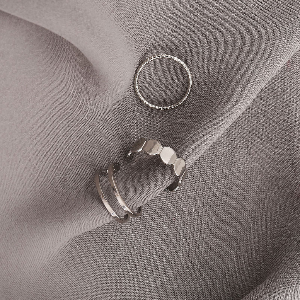 Damen modisches Ring-Set mit einzigartigem Design und verschiedenen Oberflächen Shop Nory