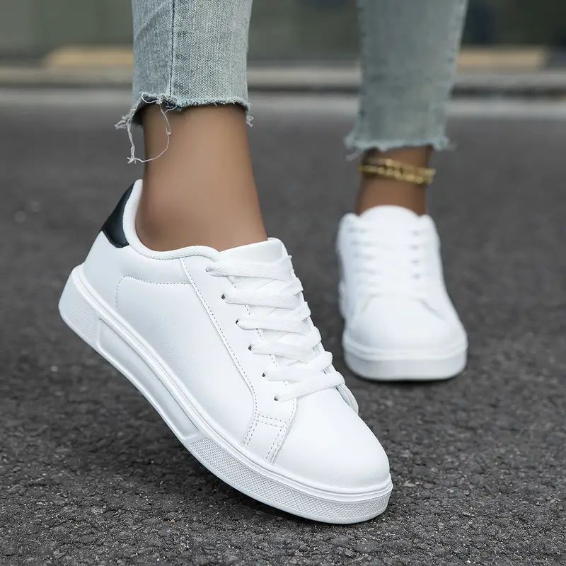 Damen nan minimalistische Sneaker im veganen Lederlook mit gepolsterter Komfortsohle