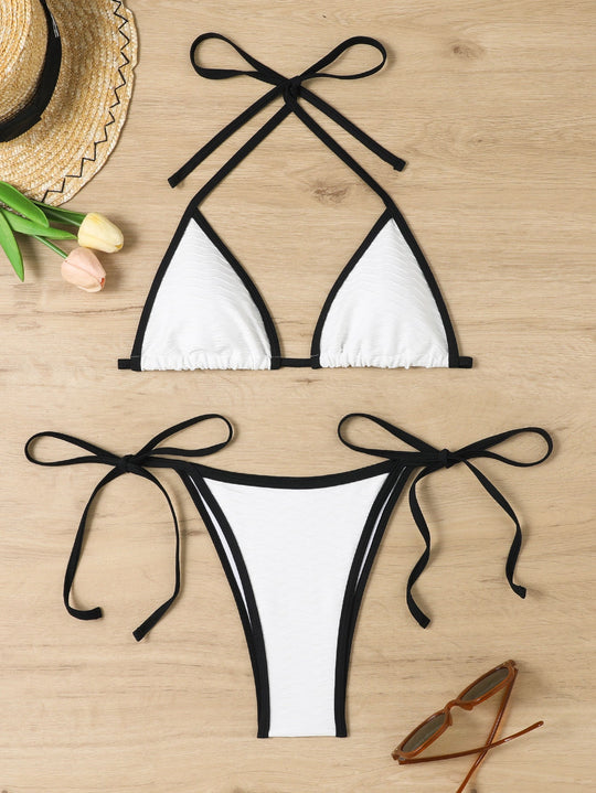 Damen Triangel-Bikini mit verstellbaren Trägern und hochwertigem Wellenmuster