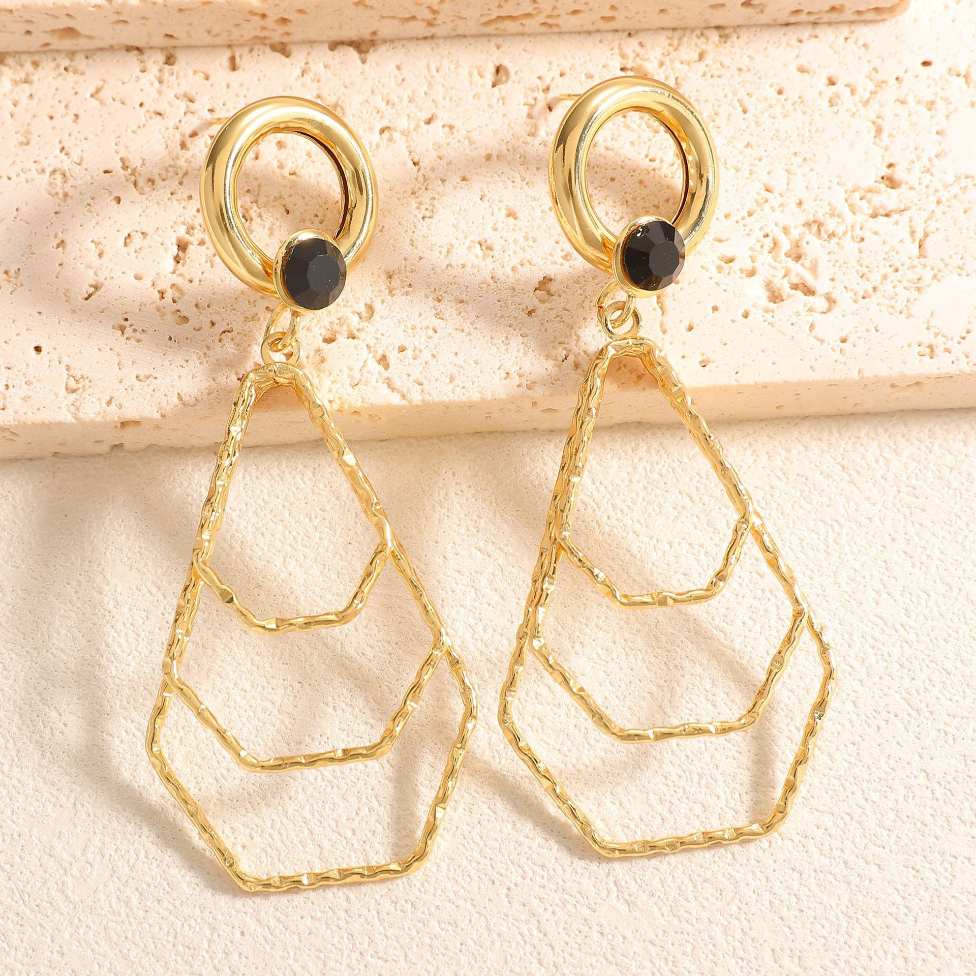 Damen Ohrringe mit modernem, geometrischem Design Shop Nory