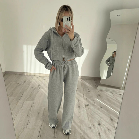 Damen Kurzgeschnittenes Zip-Hoodie mit Kordelzug‑Taille und weiter Palazzo‑Jogginghose Shop Nory