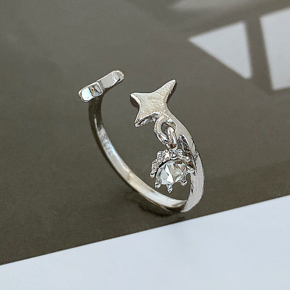 Damen filigraner Ring mit funkelndem Anhänger Shop Nory