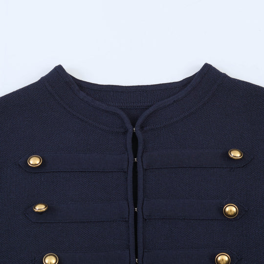 Damen nan military-inspirierte Kurzjacke mit runder Halslinie, taillierter Silhouette und goldfarbenen Zierknöpfen Shop Nory